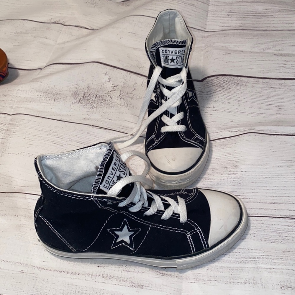Converse One Star